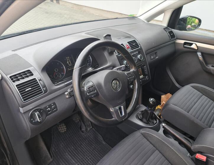 Volkswagen Touran 17