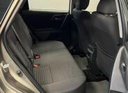 Toyota Auris 13