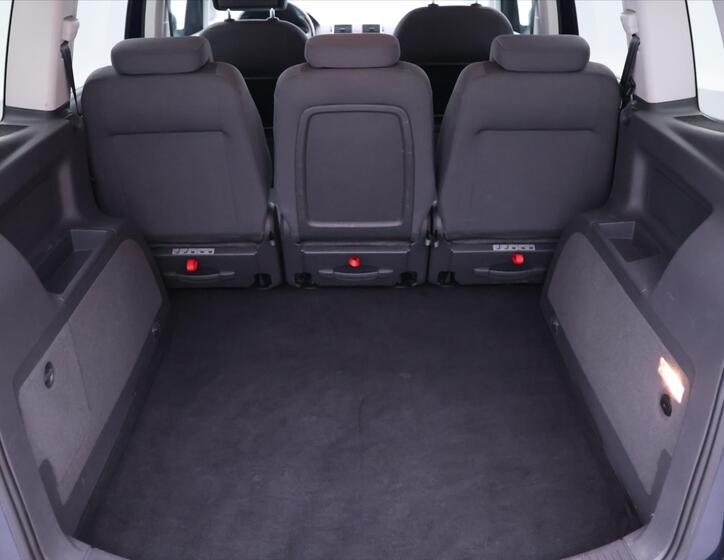 Volkswagen Touran 10