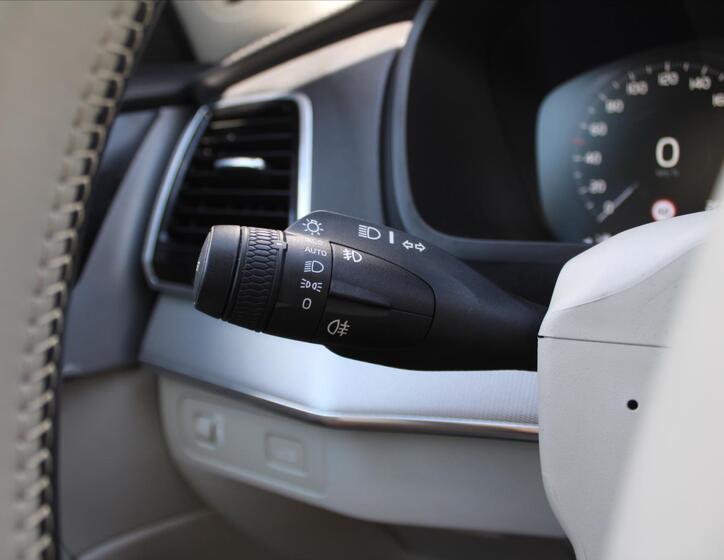 Volvo XC90 19