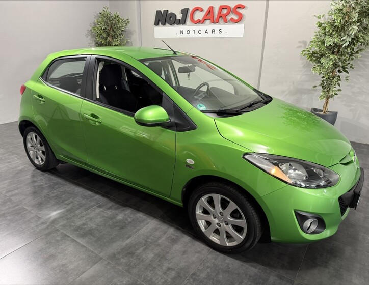 Mazda 2 31