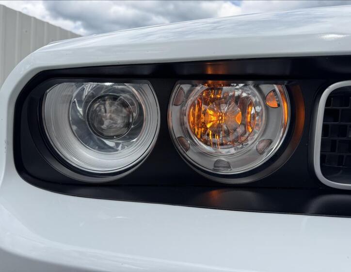 Dodge Challenger 9