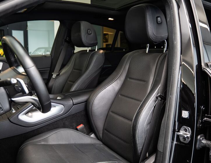 Mercedes-Benz GLE 8