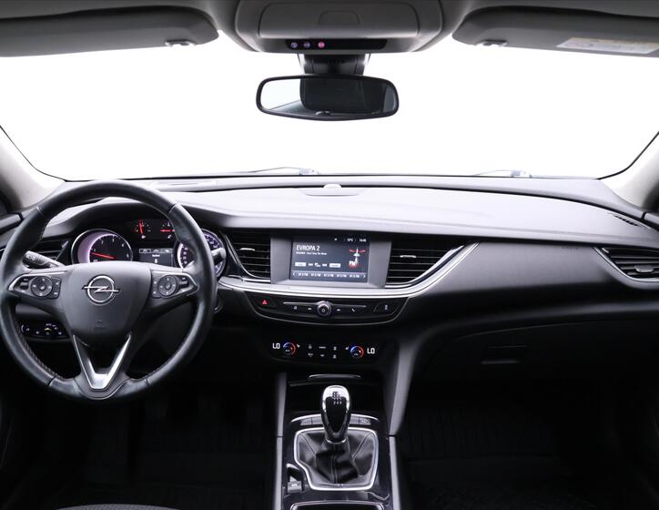 Opel Insignia 23