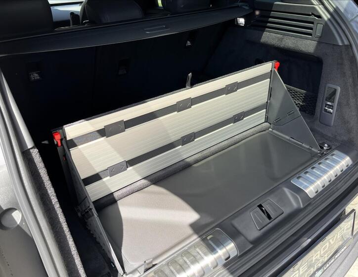 Land Rover Range Rover Sport 7