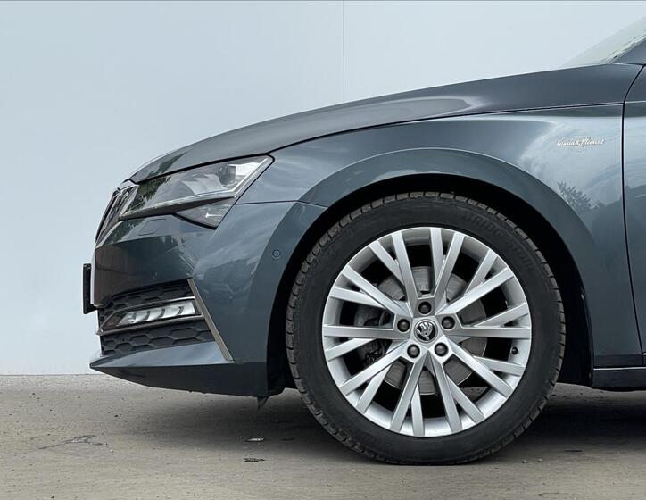 Škoda Superb 21