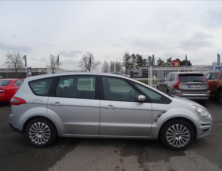 Ford S-MAX 8