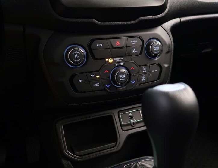 Jeep Renegade 16
