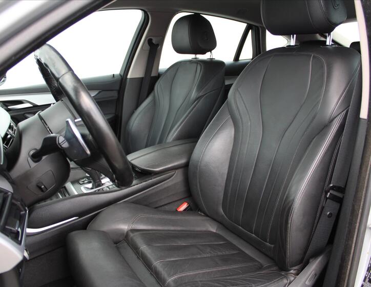 BMW X6 11