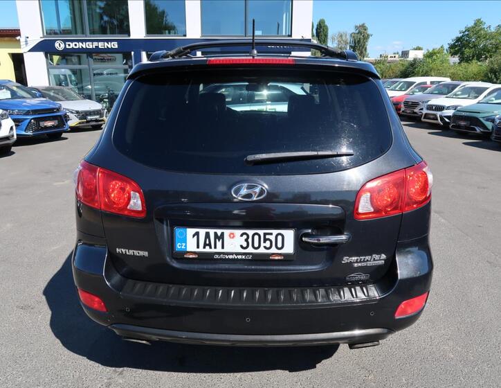 Hyundai Santa Fe 8