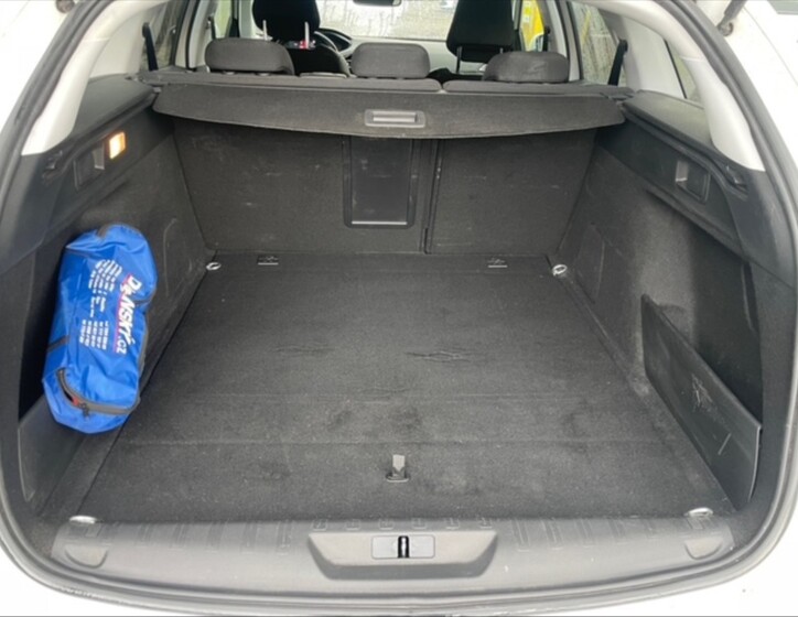 Peugeot 308 6