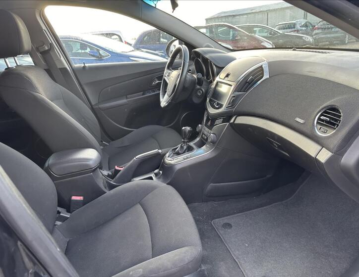 Chevrolet Cruze 18