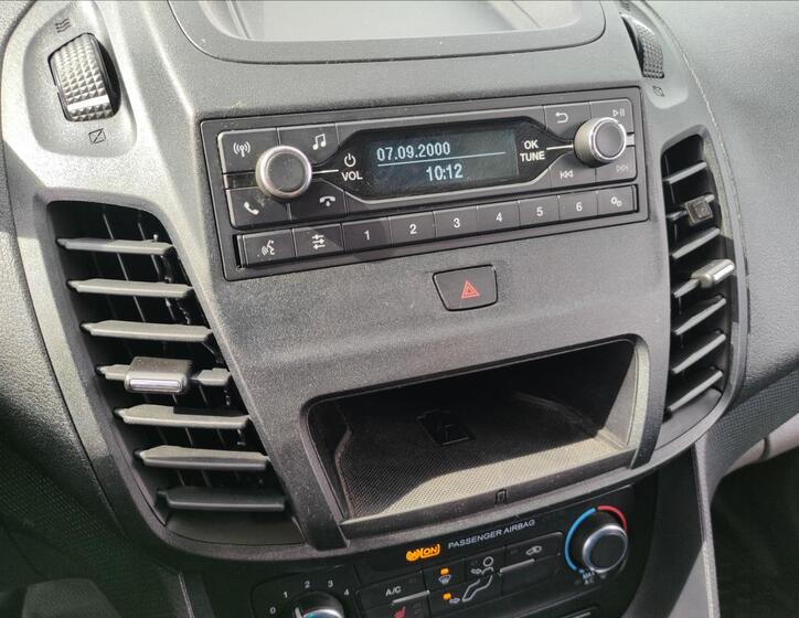 Ford Transit Connect 28