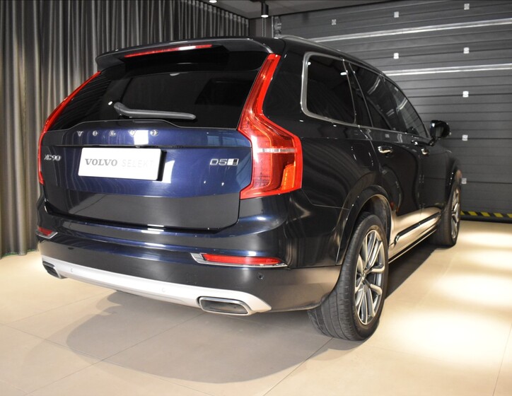 Volvo XC90 4