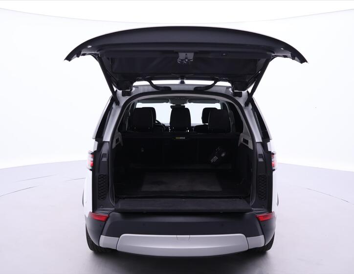 Land Rover Discovery 9