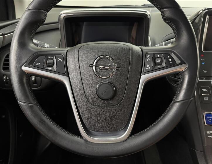 Opel Ampera 9