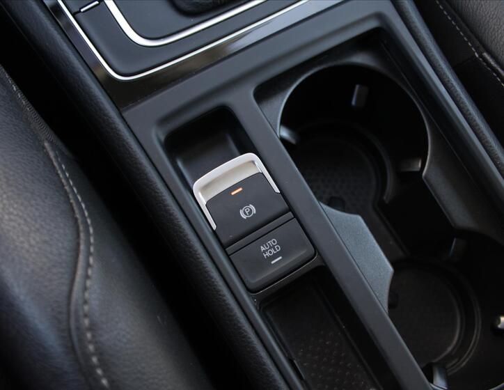 Volkswagen Golf 20
