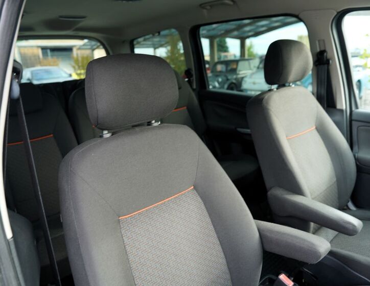 Ford Galaxy 25