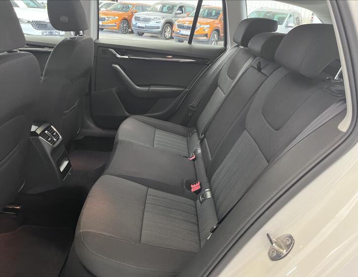 Škoda Octavia 19