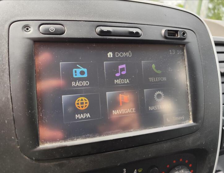 Renault Trafic 19
