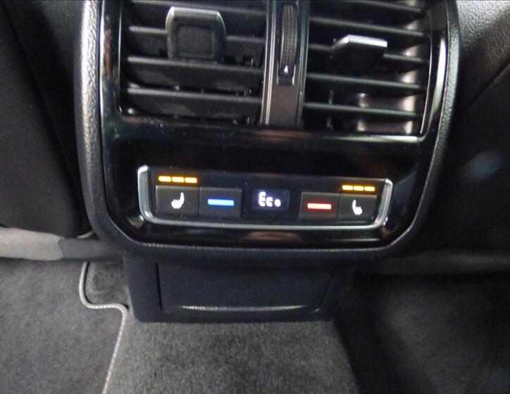 Volkswagen Arteon 61