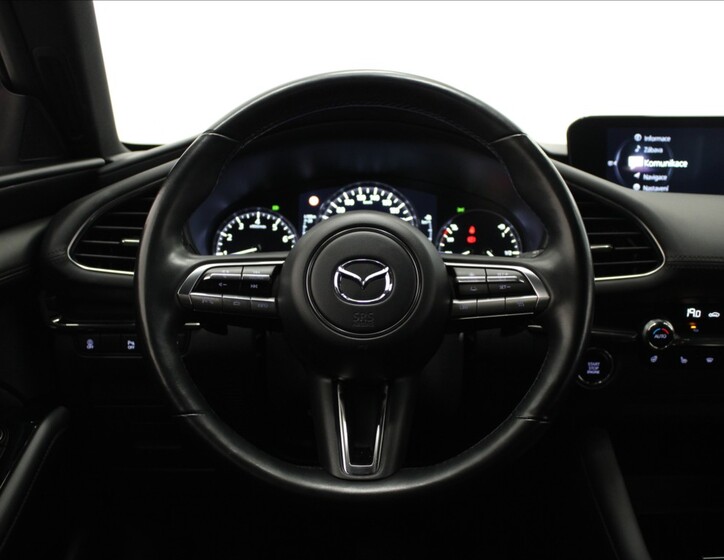 Mazda 3 9