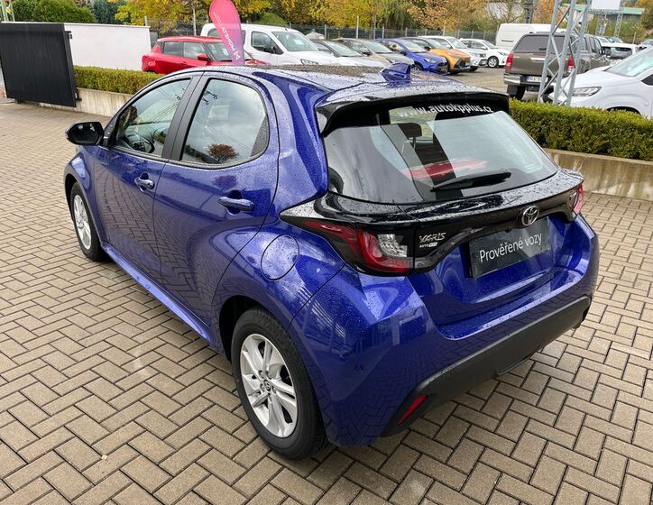 Toyota Yaris 4
