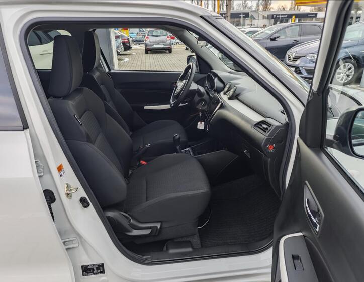 Suzuki Swift 14