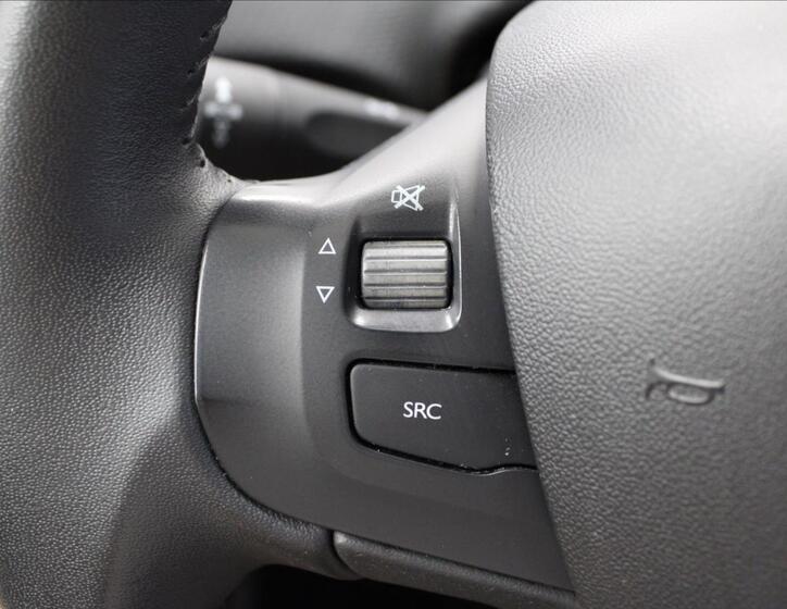 Peugeot 208 18