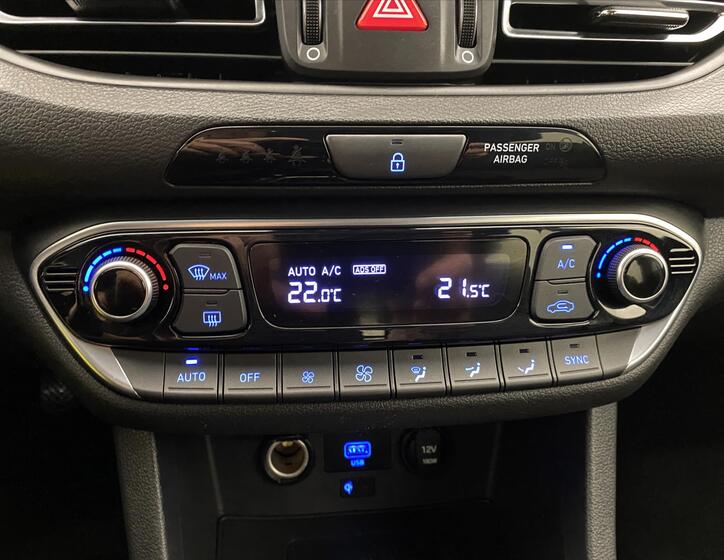 Hyundai i30 16