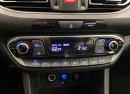 Hyundai i30 16