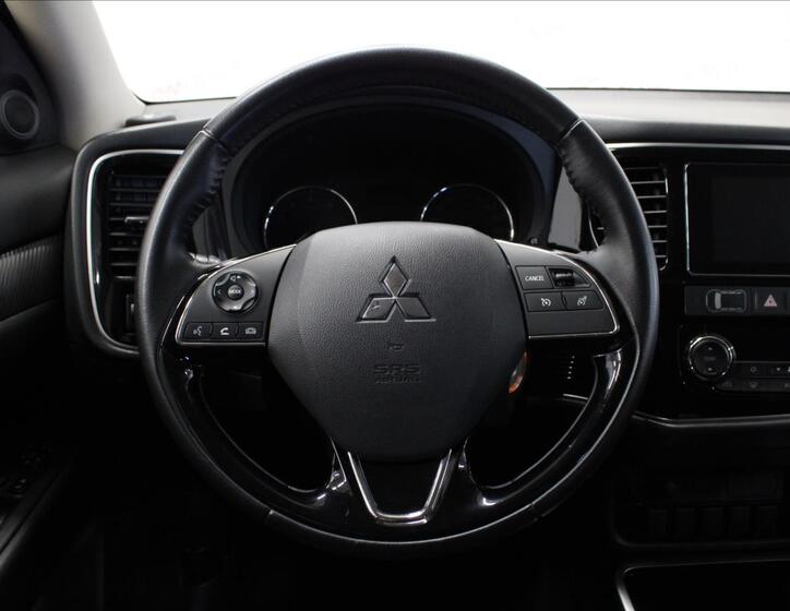 Mitsubishi Outlander 17