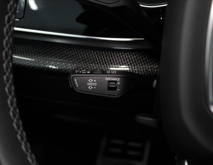 Audi Q8 22