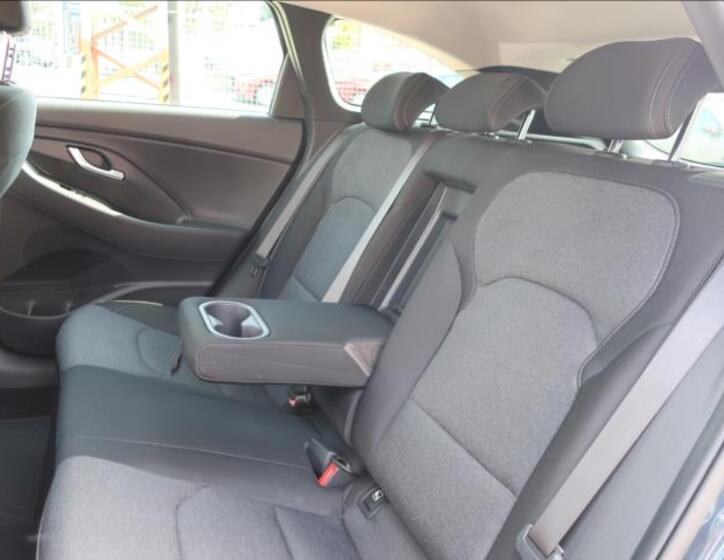 Hyundai i30 13