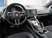 Porsche Cayenne 18