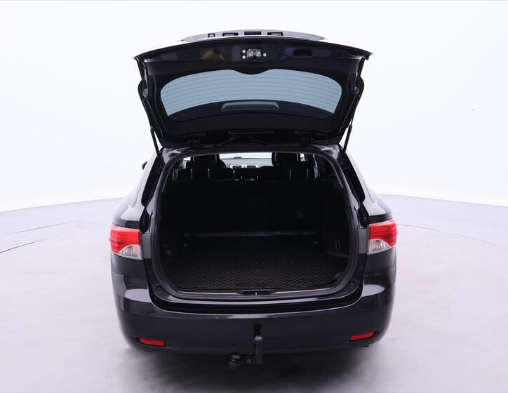 Toyota Avensis 9