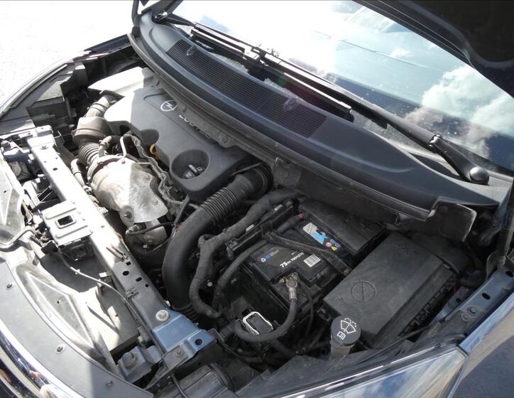 Opel Zafira 36
