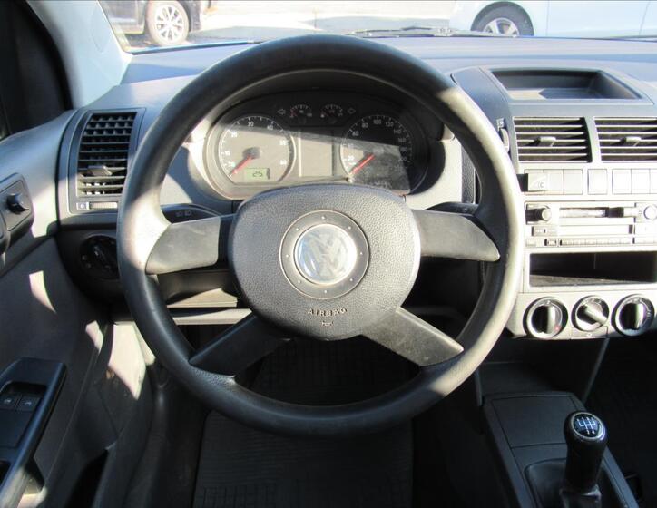 Volkswagen Polo 12
