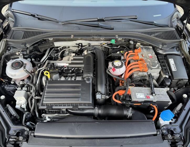 Škoda Superb 44