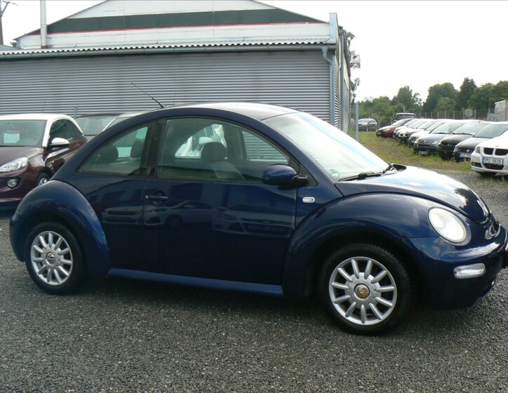Volkswagen New Beetle 7