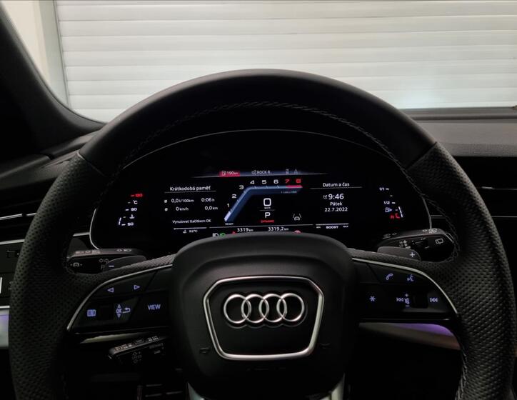 Audi SQ8 29