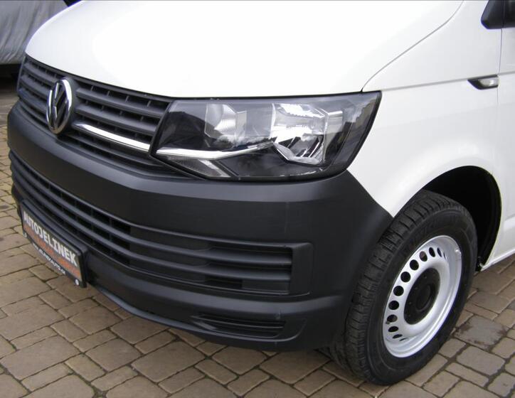 Volkswagen Transporter 9