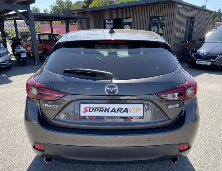Mazda 3 6