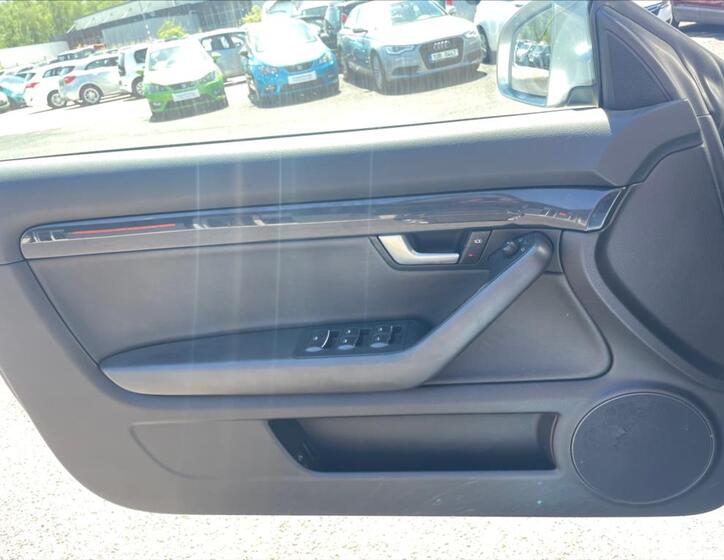 Audi A4 25