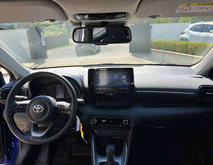 Toyota Yaris 18