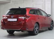 Toyota Auris 5