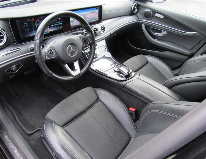Mercedes-Benz Třídy E 9