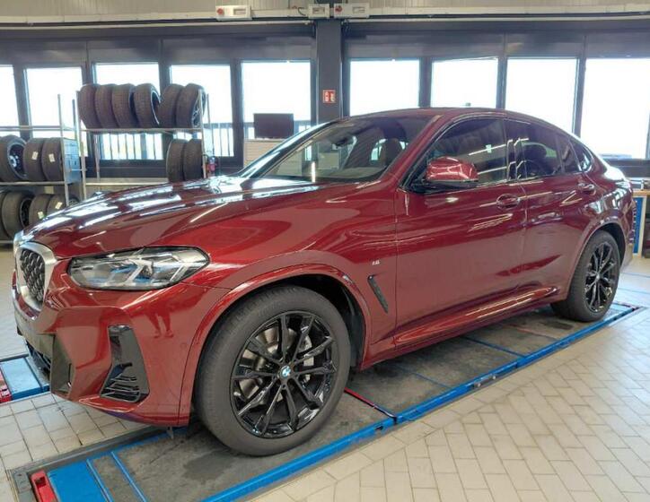 BMW X4 1