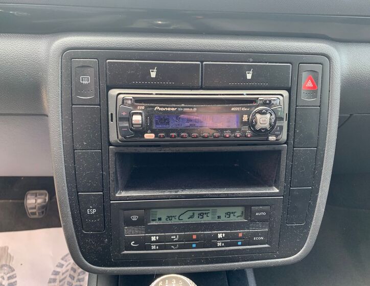 Volkswagen Sharan 13
