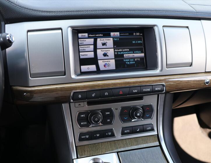 Jaguar XF 26